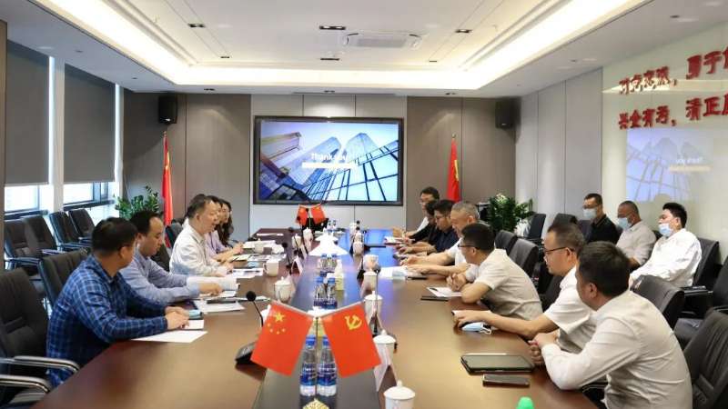 集團黨委副書記、董事鄧偉群帶隊到珠海建工集團督導檢查疫情防控和安全生產工作